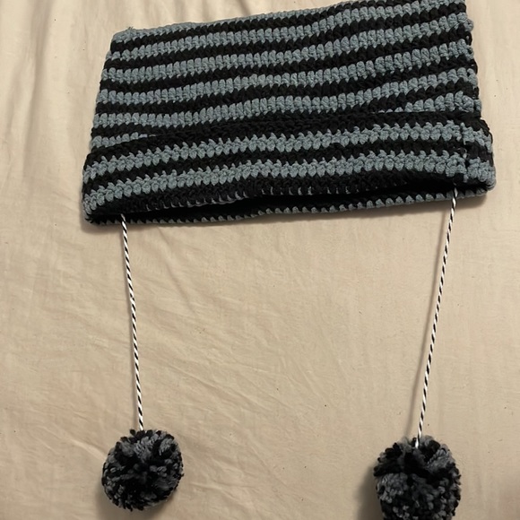 Wool cap - Picture 2 of 2